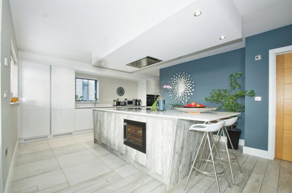 Additional image 15 of Craig Yr Eos Avenue, Ogmore-By-Sea, Vale Of Glamorgan