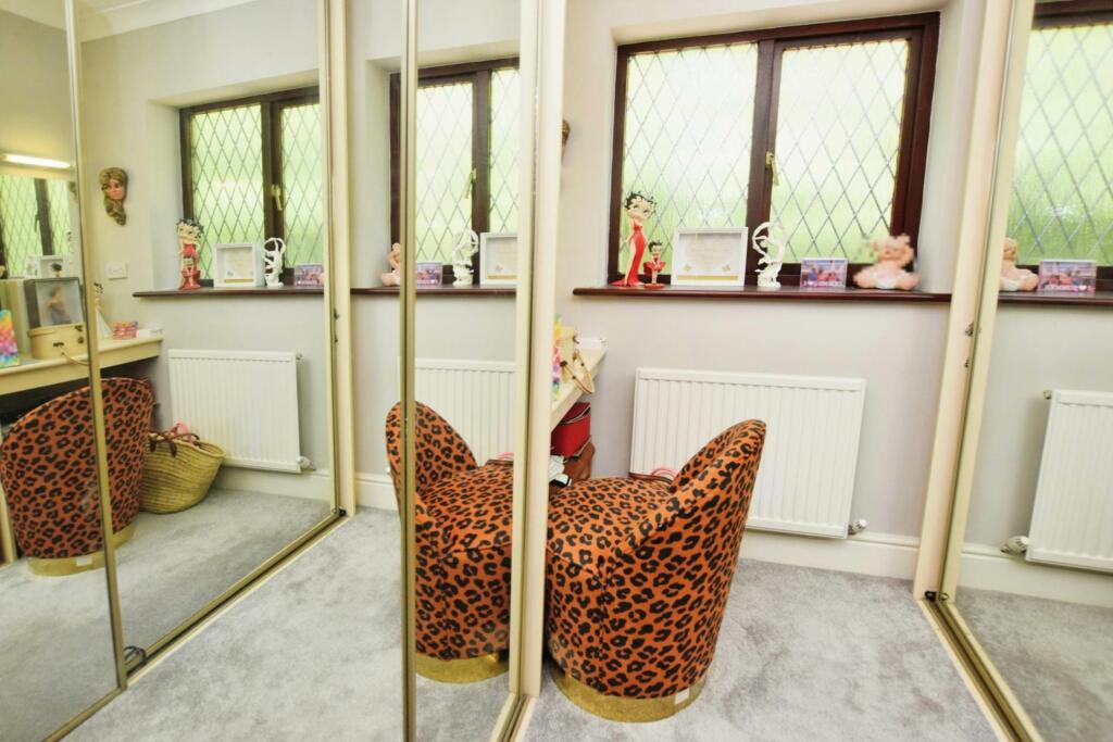 Additional image 24 of Dibbinsdale Road, Bromborough