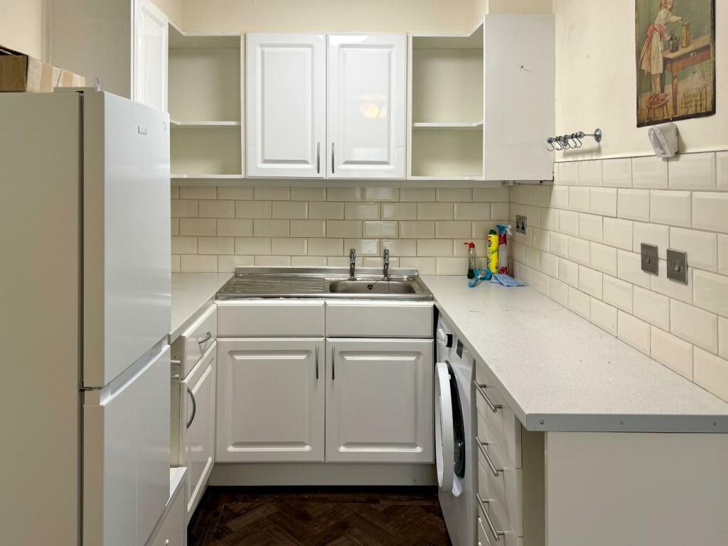 Additional image 4 of Fulmar Close, Penarth