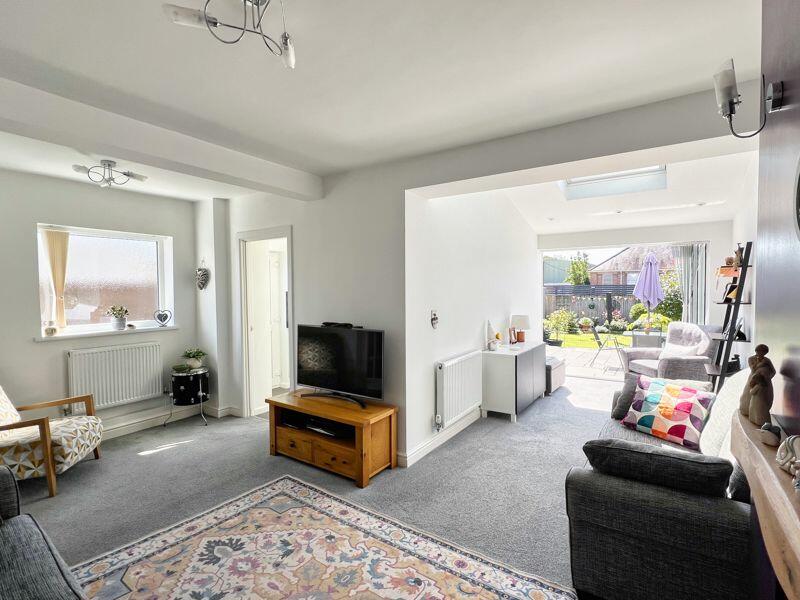 Additional image 5 of 32 Mount Earl, Bridgend, CF31 3EY