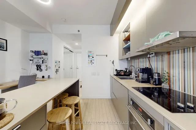 Additional image 13 of 101 Peter St Unit 709