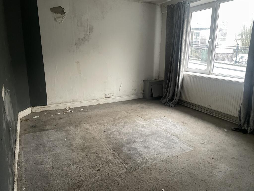 Additional image 5 of Flat 1, Gwalia Buildings, Commercial Street, Ogmore Vale, Bridgend, Bridgend CF32 7BL