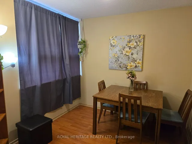 4064 lawrence Ave Unit 208