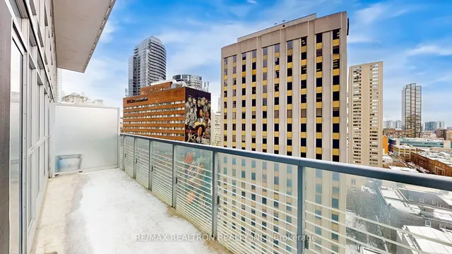 Additional image 19 of 386 YONGE ST St Unit 1104
