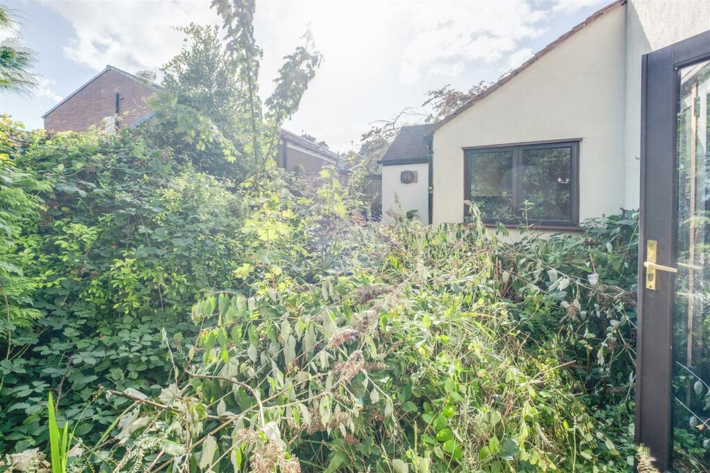 Additional image 14 of Neston Road, Willaston, Neston