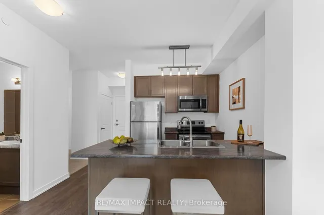 Additional image 6 of 125 Shoreview Pl Unit 325