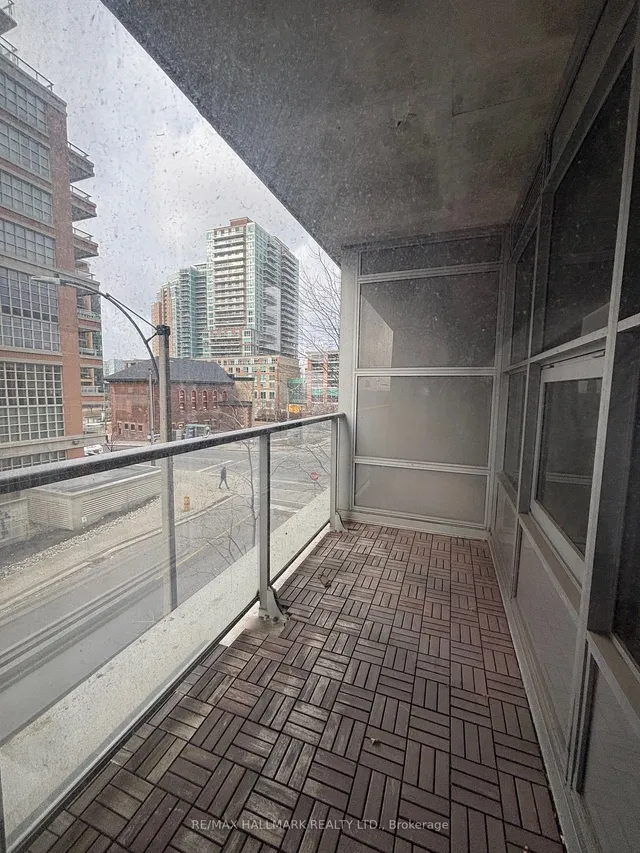 Additional image 10 of 59 East Liberty St Unit 309