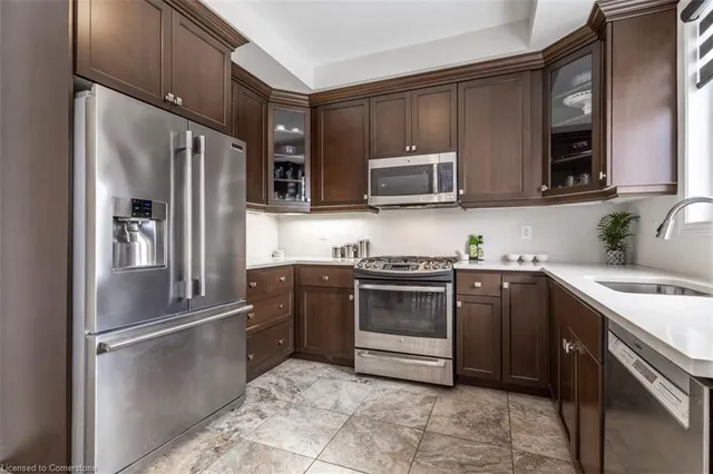 Additional image 10 of 39 Halo Street