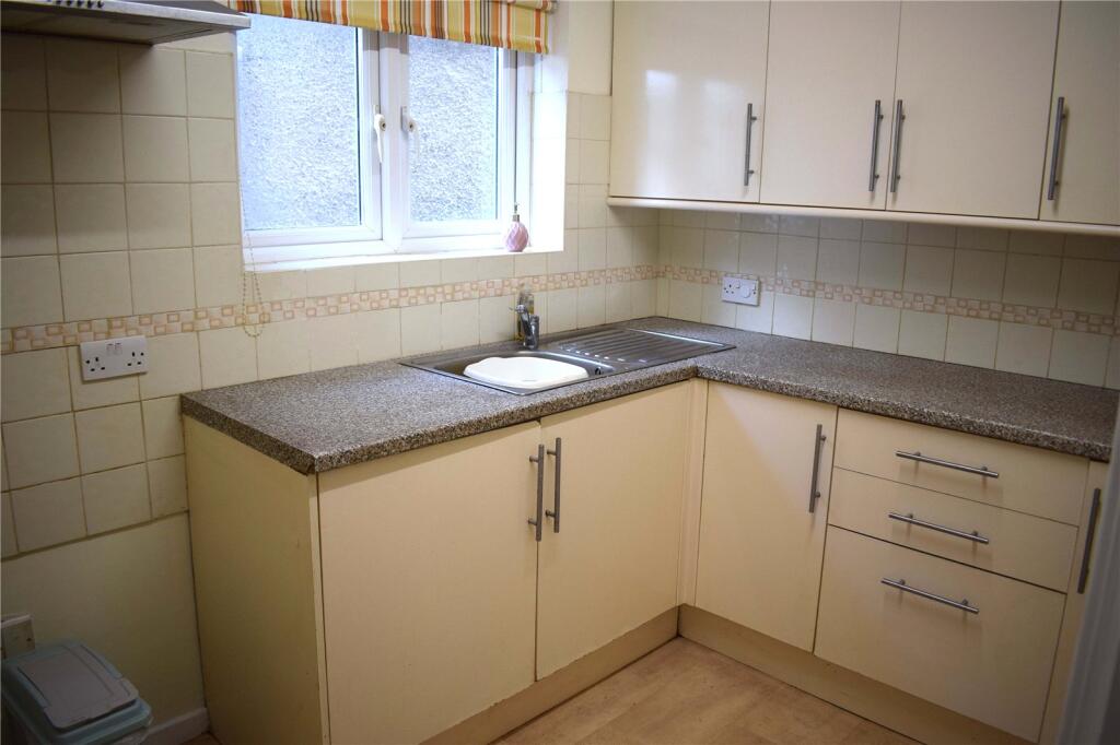 Additional image 3 of Pavilion Court, Off Esplanade Avenue, Porthcawl CF36 3YG, CF36