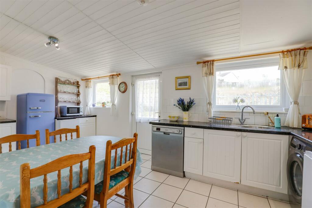 Additional image 7 of Channel View, Ogmore-By-Sea, Vale Of Glamorgan, CF32 0QA