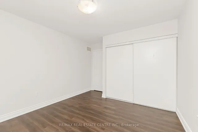 Additional image 22 of 359 Bussel Cres