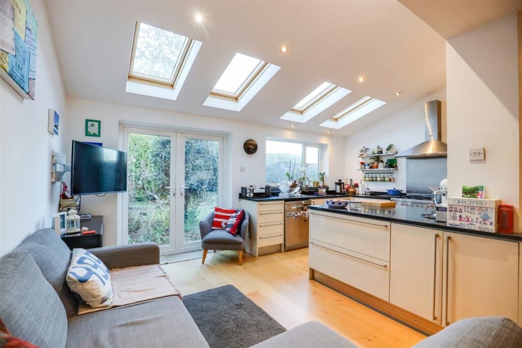 Additional image 3 of Wordsworth Avenue, Penarth