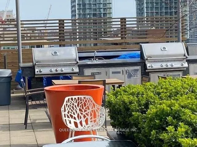 Additional image 12 of 320 Richmond St Unit 208