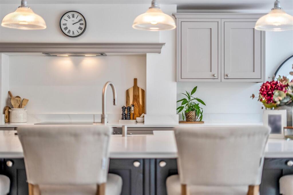 Additional image 9 of Streetly Crescent, Four Oaks, Sutton Coldfield