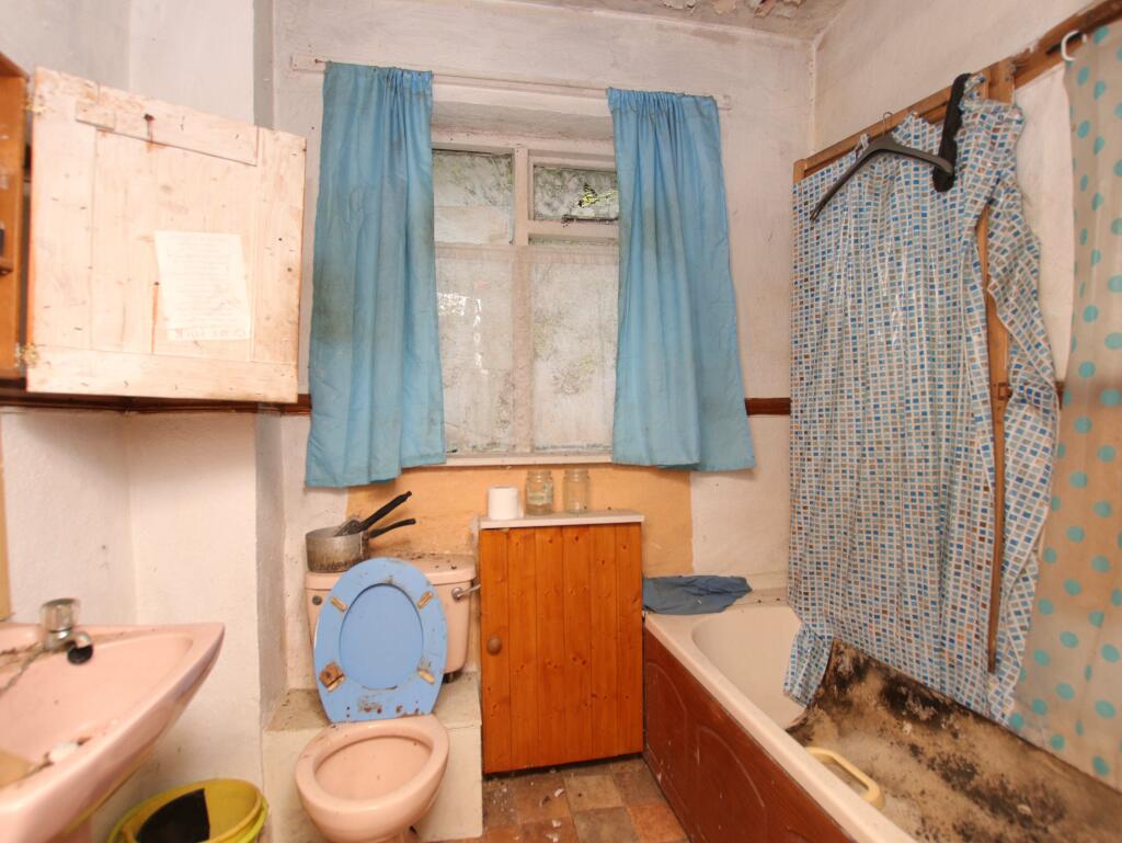 Additional image 7 of High Street, Llantrisant, CF72 8BQ