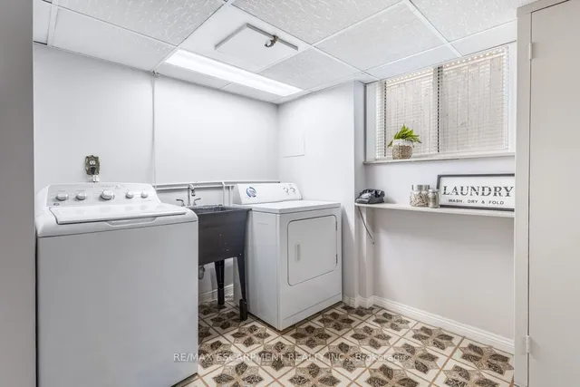 Additional image 25 of 984 Easterbrook Ave