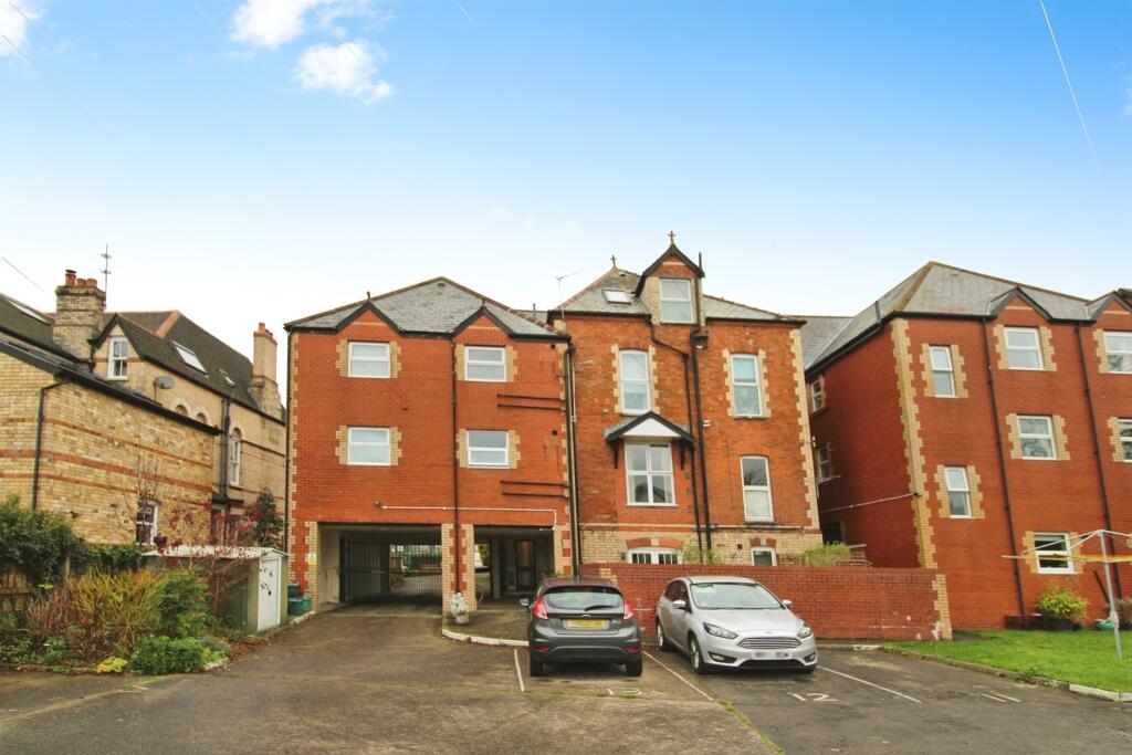 Additional image 10 of Albert Crescent, Penarth