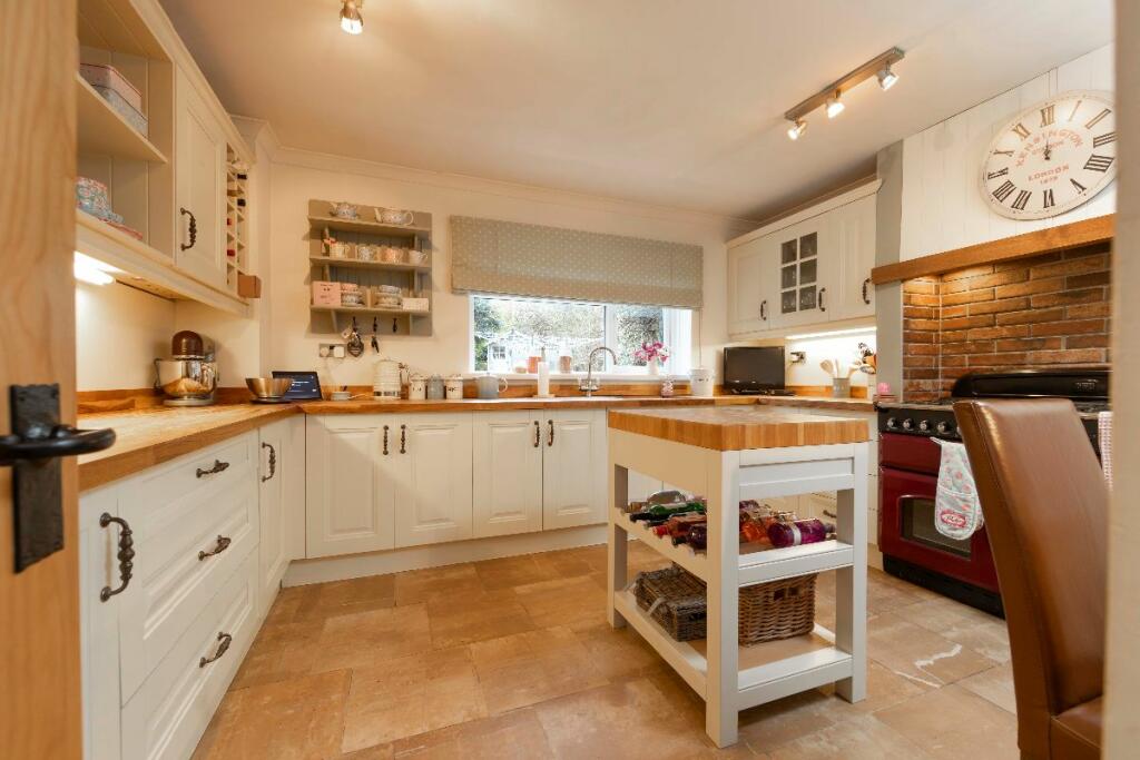 Additional image 14 of The Willows, Glynbargoed Close, Trelewis, Treharris