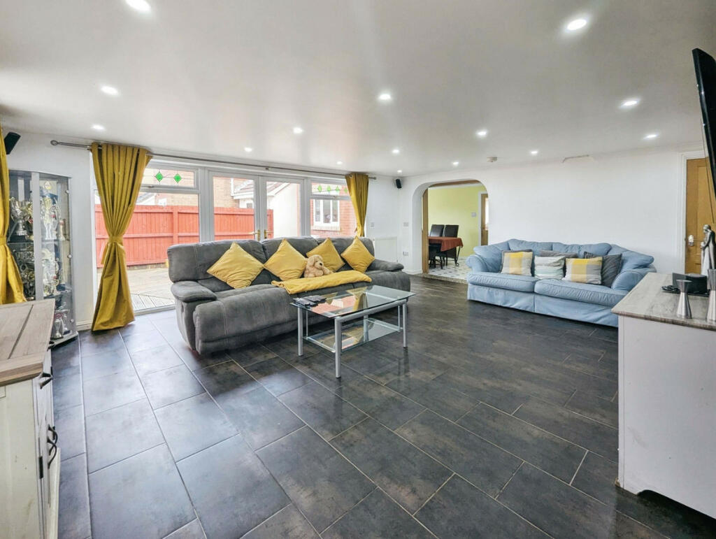 Additional image 18 of Clos Cae Pwll, Treharris, CF46