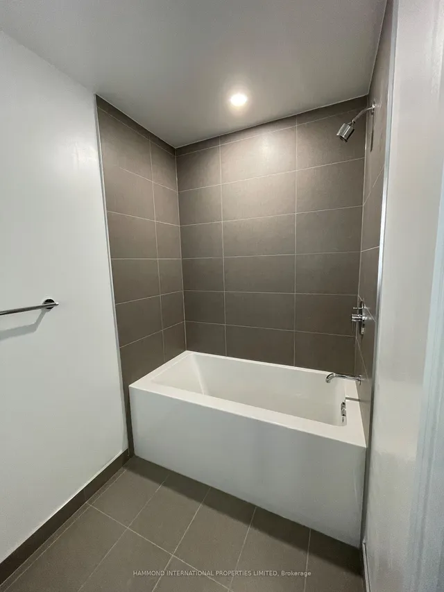 Additional image 19 of 270 Dufferin St Unit 1023