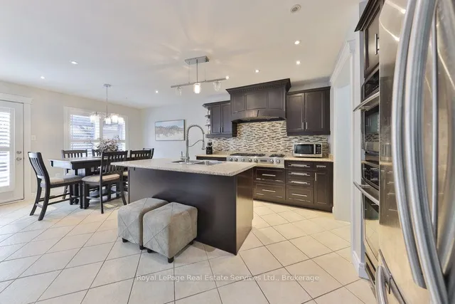 Additional image 10 of 395 Dymott Ave