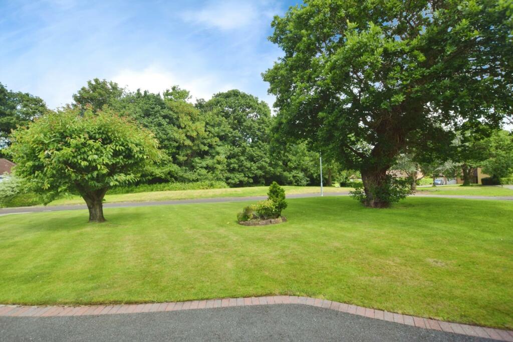 Additional image 36 of Dibbinview Grove, Spital