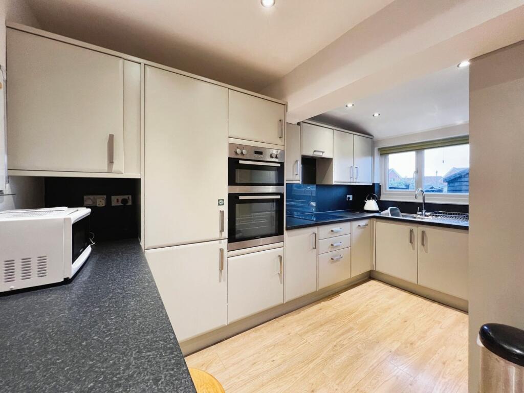 Additional image 5 of Ivythorn Close, Street, BA16