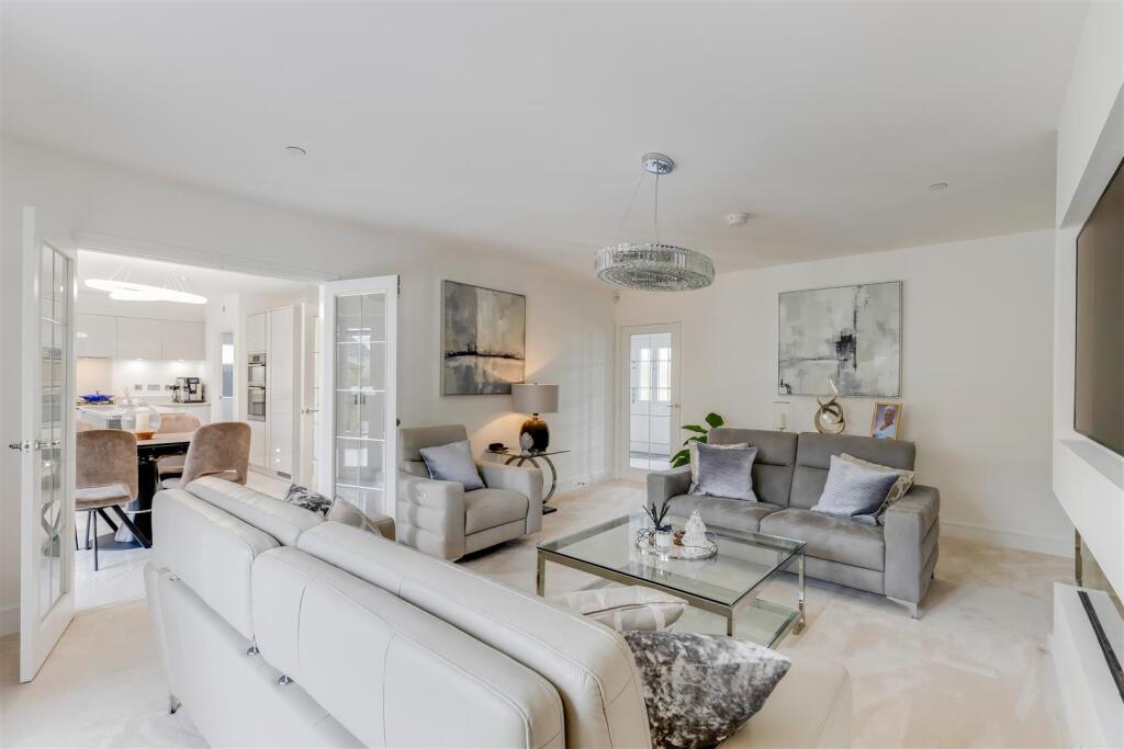 Additional image 33 of Thomas Clarke Road, Cowbridge, Vale Of Glamorgan, CF71 7FT