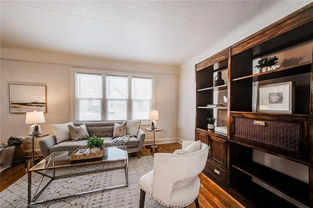 Additional image 10 of 56 Garden Ave