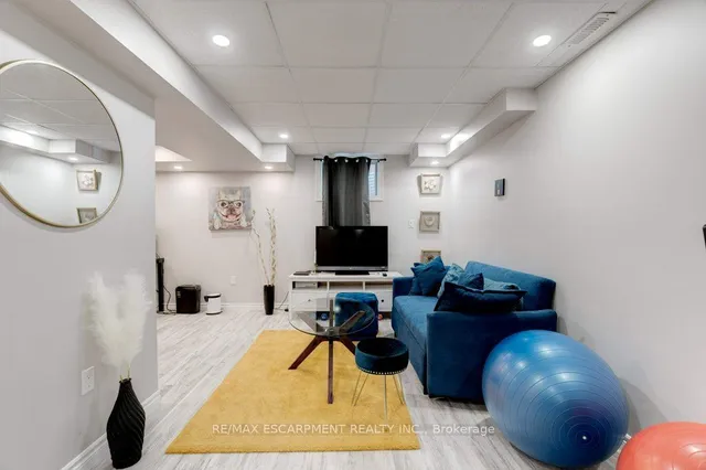 Additional image 36 of 98 SHOREVIEW Pl Unit 12