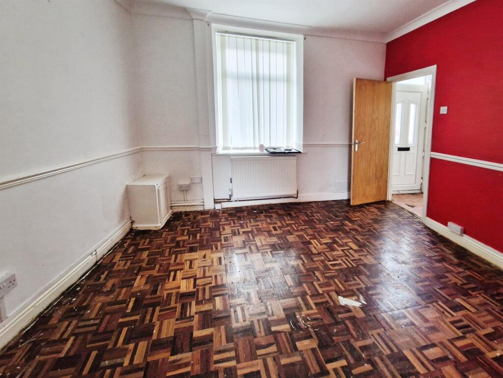 Additional image 3 of Regent Street, Ferndale