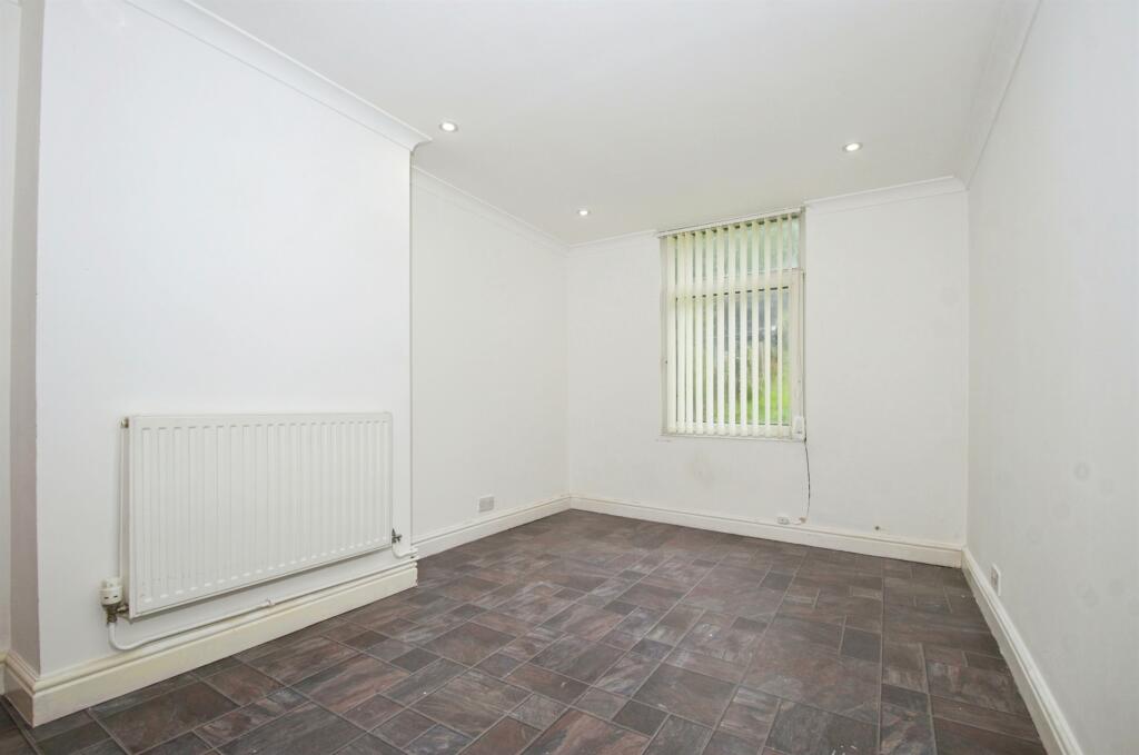 Additional image 5 of The Parade, Ferndale