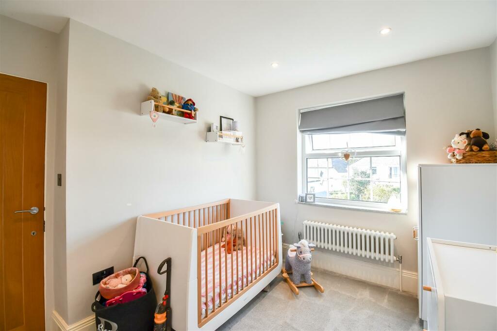 Additional image 13 of Bron Awelon, Barry