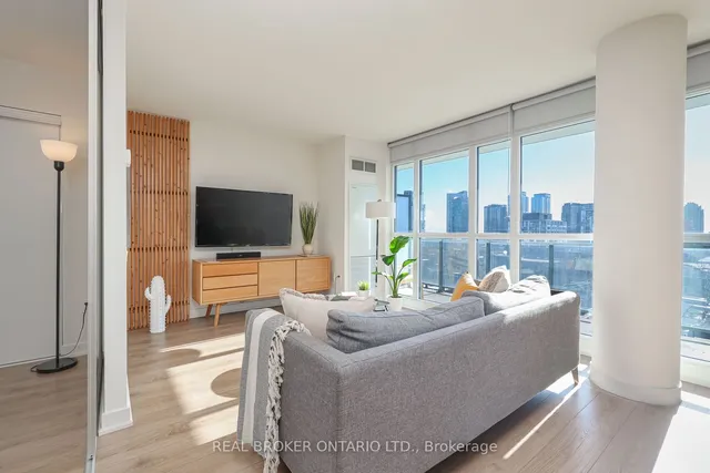 Additional image 7 of 78 Tecumseth St Unit 1004