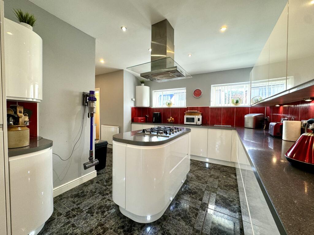 Additional image 6 of Bramblewood, Gwaelodygarth Close, Merthyr Tydfil