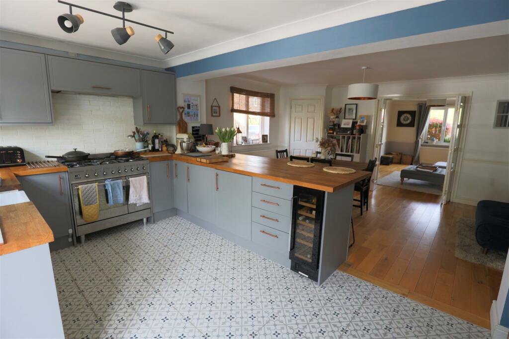 Additional image 8 of Millfield Drive, Cowbridge, Vale of Glamorgan, CF71 7BR