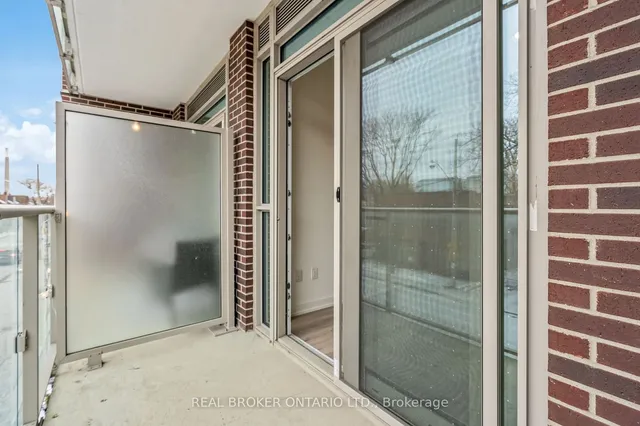 Additional image 33 of 150 Logan Ave Unit TH131