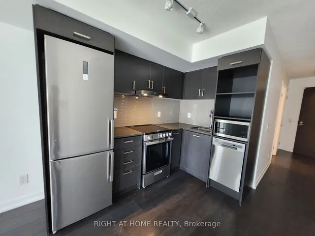 Additional image 2 of 219 Dundas St Unit 805