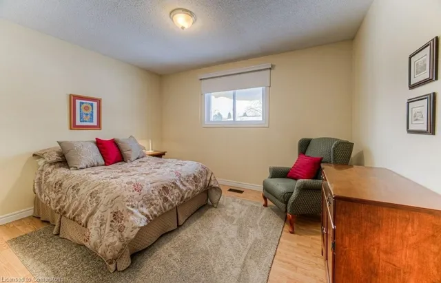 Additional image 23 of 94 Nipigon St