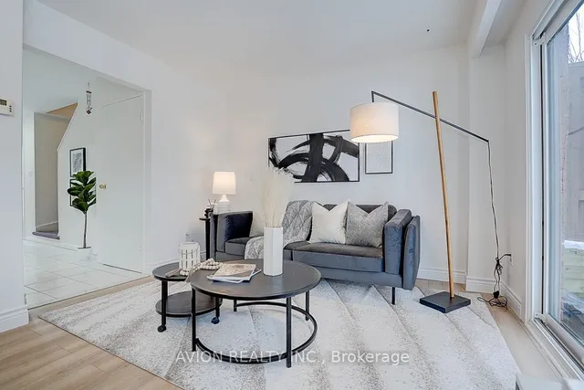 Additional image 20 of 250 Sprucewood Crt