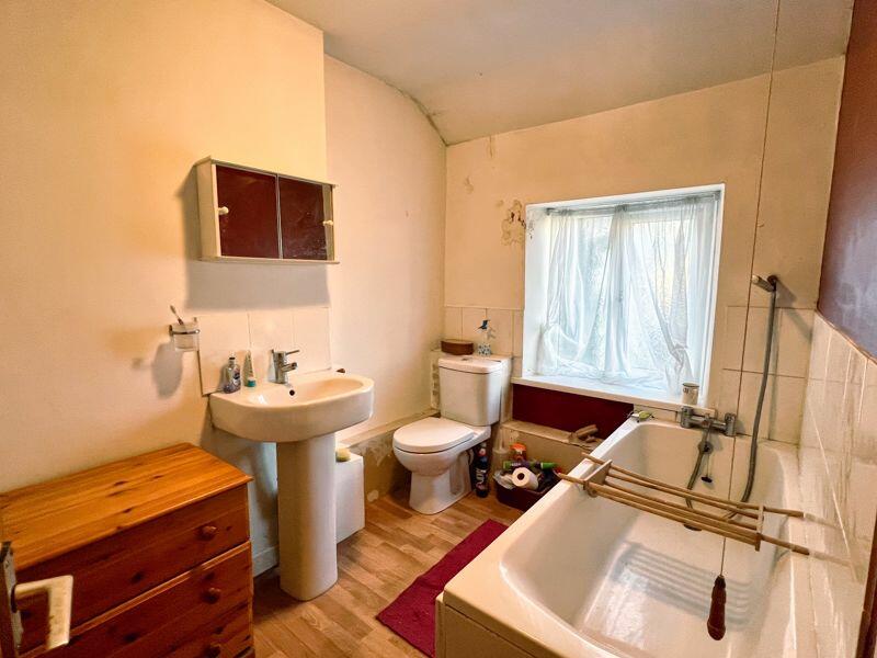 Additional image 8 of 1 The Square, Bridgend, CF31 4HA