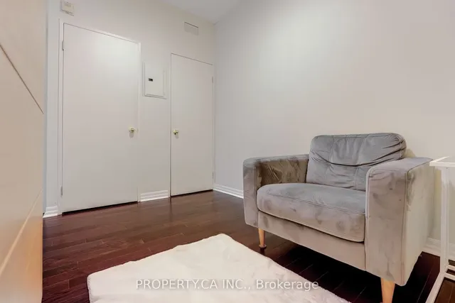 Additional image 21 of 901 Queen St Unit 213