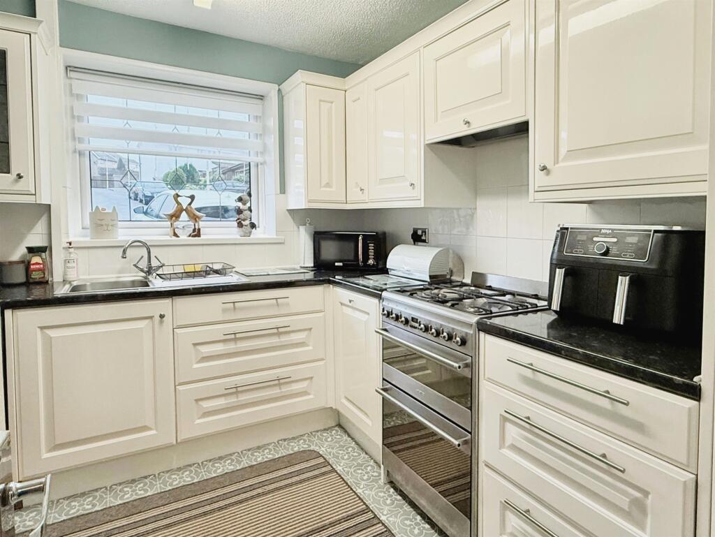 Additional image 5 of Heol Y Maes, Llantwit Fardre, Pontypridd