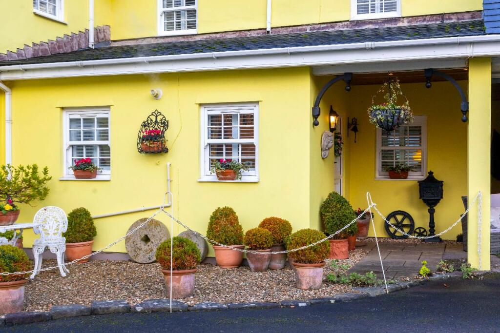 Additional image 10 of Cwmheldeg Isaf Farm, Cilfynydd, Pontypridd