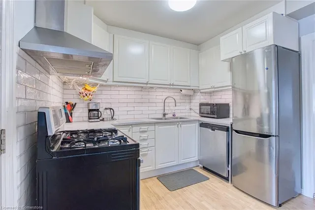 Additional image 17 of 279 Park St