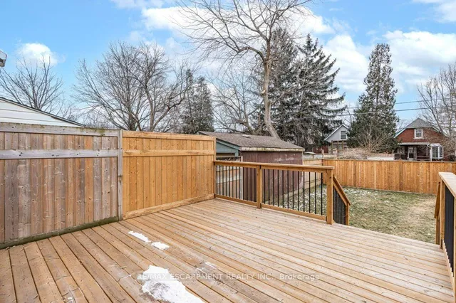 Additional image 27 of 92 Graham Ave