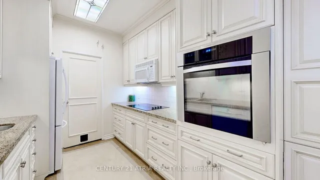 Additional image 10 of 350 Lonsdale Rd Unit 102