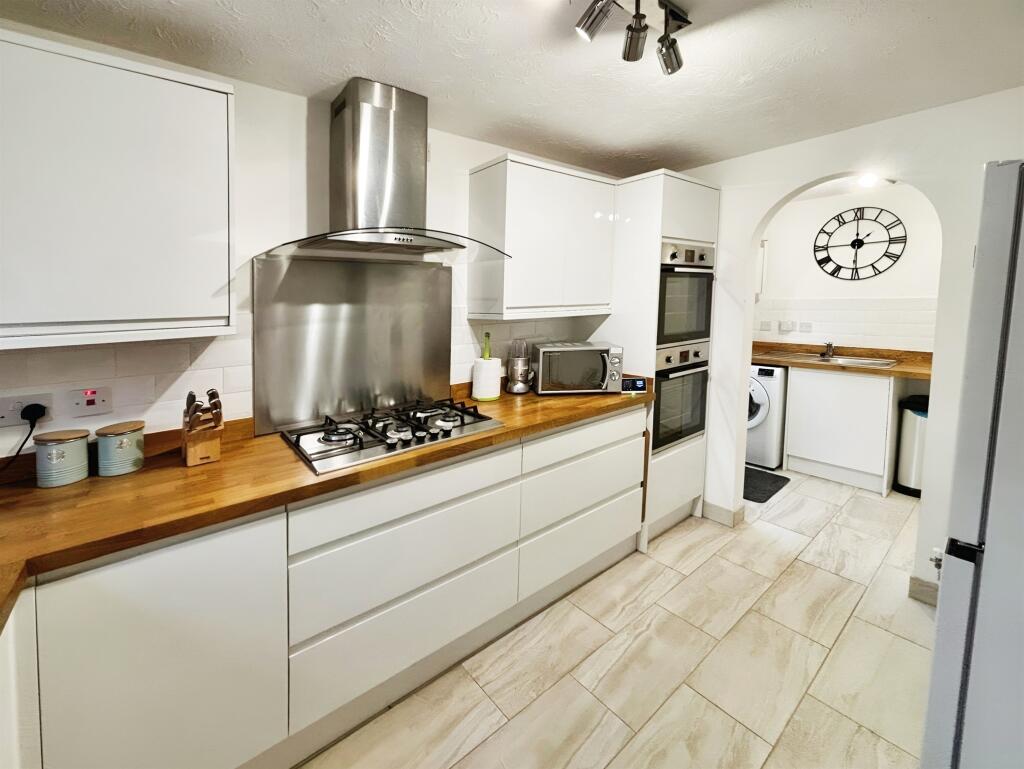 Additional image 19 of Clos Castell Newydd, Bridgend