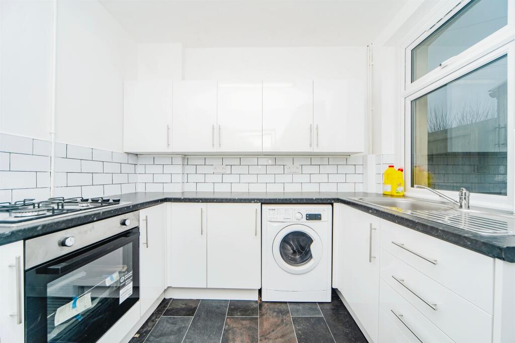 Additional image 5 of Guthrie Street, Barry