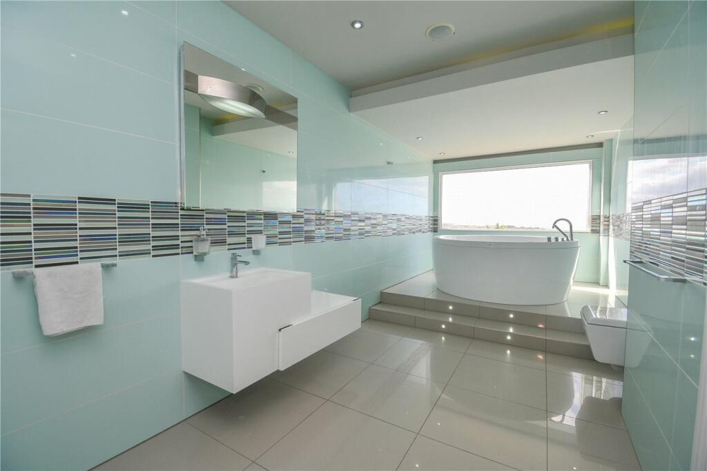 Additional image 41 of Warren Drive, Wallasey, Wirral